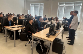 Бургаският държавен университет откри нов курс по роботика за младежи с висок потенциал