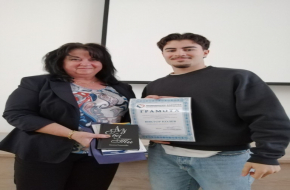 Студенти от Медицинския факултет бяха наградени от деканското ръководство